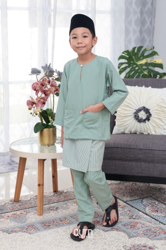 Harraz in Pistachio Green With Instant Samping