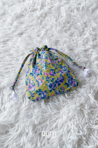 Cotton Drawstring Pouch [Flowery Blue]