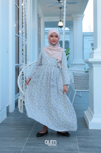 Claire Dress in Light Grey
